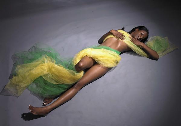 http://www.premiermodels.com/photos/1958_95_large.jpg